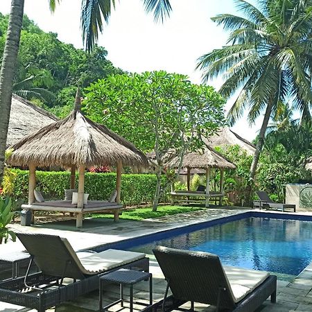 Mama Bella'S Retreat Bed and Breakfast Senggigi Exteriör bild