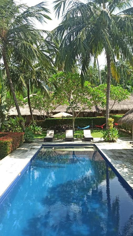 Mama Bella'S Retreat Bed and Breakfast Senggigi Exteriör bild