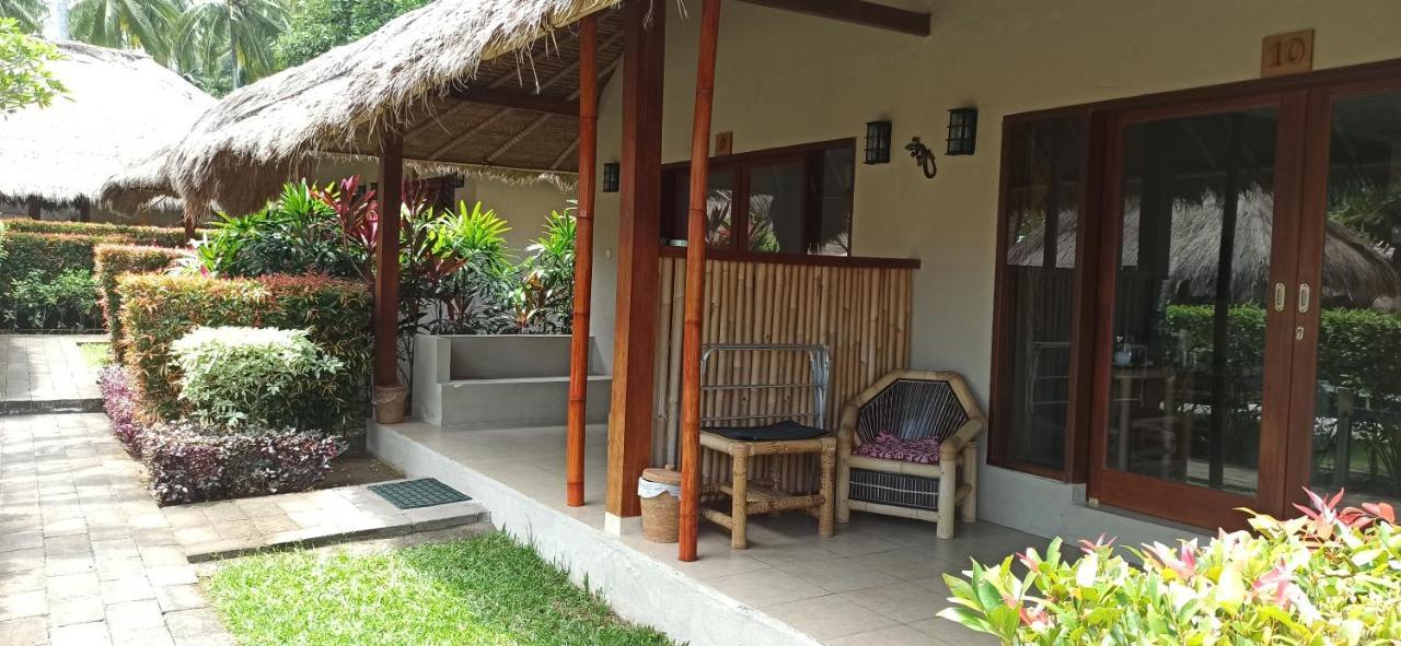 Mama Bella'S Retreat Bed and Breakfast Senggigi Exteriör bild