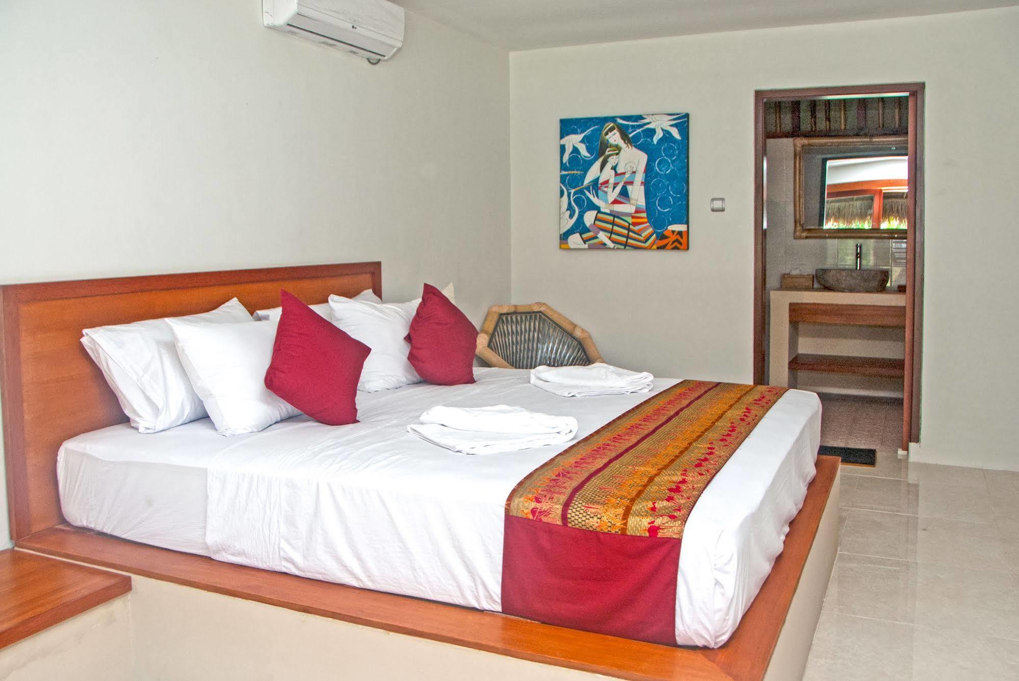 Mama Bella'S Retreat Bed and Breakfast Senggigi Exteriör bild