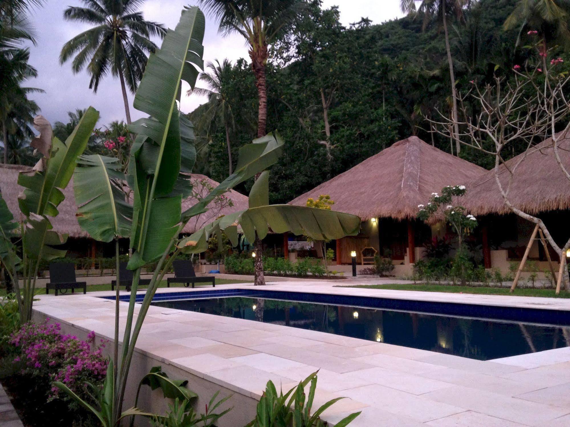 Mama Bella'S Retreat Bed and Breakfast Senggigi Exteriör bild
