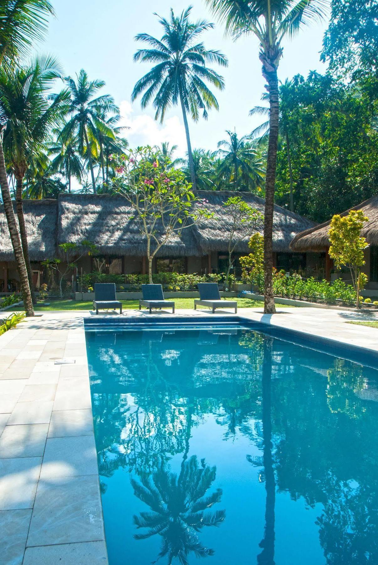 Mama Bella'S Retreat Bed and Breakfast Senggigi Exteriör bild