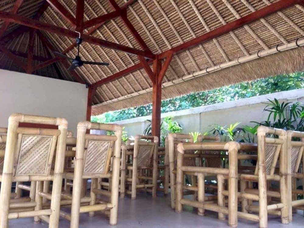Mama Bella'S Retreat Bed and Breakfast Senggigi Exteriör bild